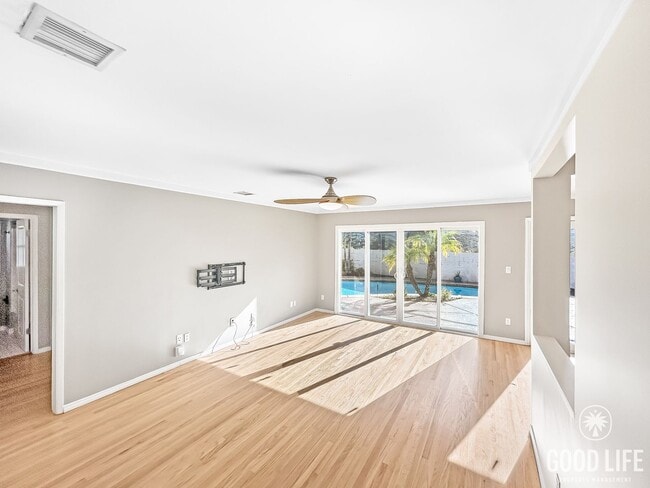 6495 Carthage St in San Diego, CA - Building Photo - Building Photo