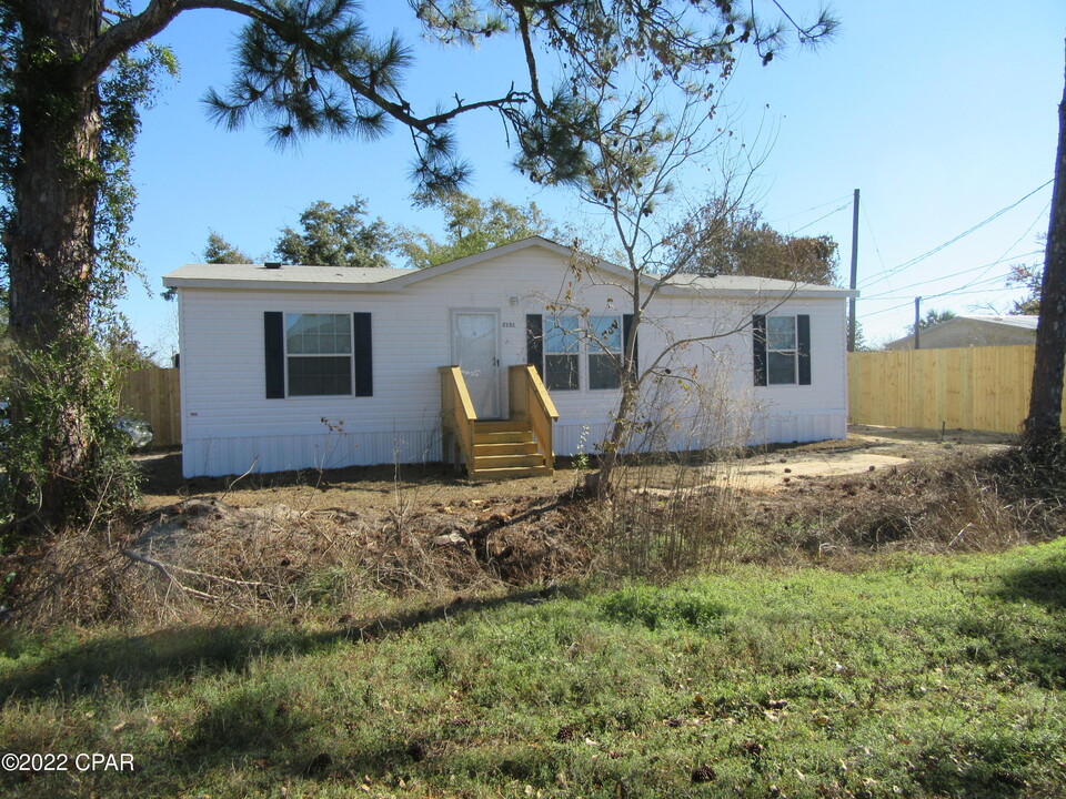 2151 W 29th Ct in Panama City, FL - Building Photo