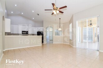 4311 Brooke Dr in Valrico, FL - Building Photo - Building Photo