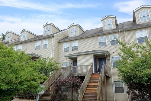 Prospect Hills in East Stroudsburg, PA - Foto de edificio