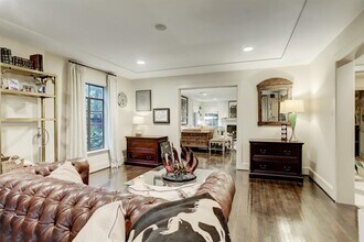 3735 Del Monte Dr in Houston, TX - Building Photo - Building Photo