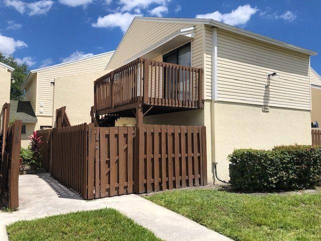 645 Executive Center Dr in West Palm Beach, FL - Building Photo - Building Photo