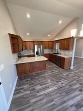 138 Foggy Ln in Elkton, KY - Foto de edificio - Building Photo
