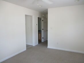 402 Johns Way in Newport, NC - Building Photo - Building Photo