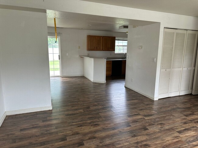 property at 1127 Glenridge St