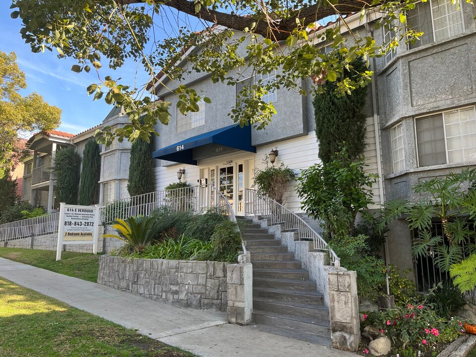 Verdugo Apartments in Burbank, CA - Building Photo