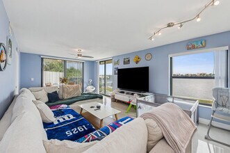 896 Federal Hwy in Lantana, FL - Building Photo - Building Photo