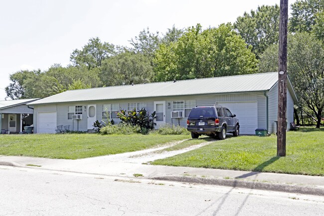 841-905 W 12th St in Fayetteville, AR - Building Photo - Building Photo