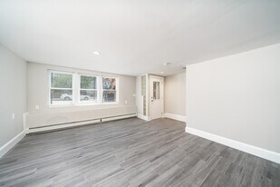 213 Ogden Ave. in Jersey City, NJ - Building Photo