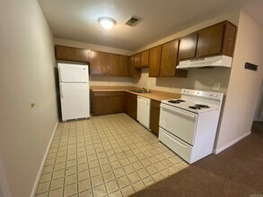 320 Elmo St-Unit -D in Malvern, AR - Building Photo - Building Photo