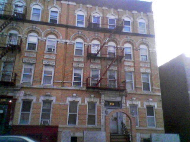 222 Pulaski St in Brooklyn, NY - Building Photo - Building Photo