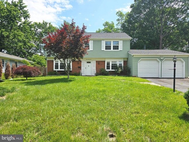 property at 4025 Chelmont Ln
