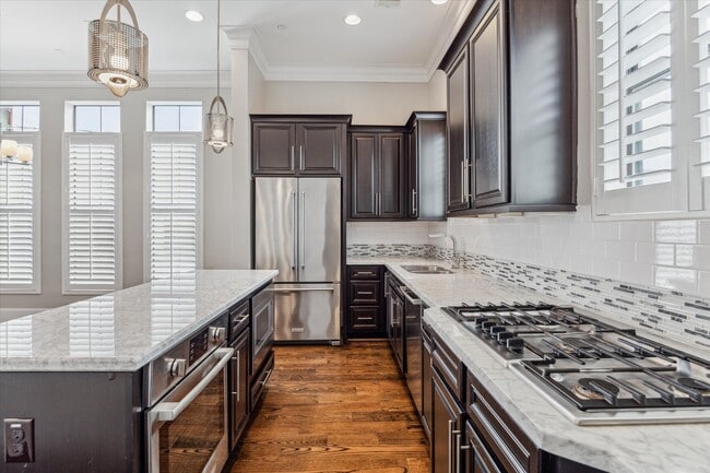 4001 Lanark Ln in Houston, TX - Building Photo - Building Photo