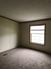 150 Pheasant Run in Lapeer, MI - Building Photo - Building Photo