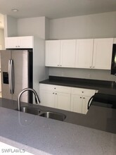 1021 Sweet Lake Cir in Clewiston, FL - Building Photo - Building Photo