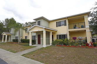 Villas at Spring Hill in Spring Hill, FL - Building Photo - Building Photo