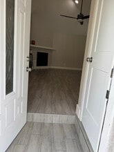 2320 Peppermill Rd in Houston, TX - Foto de edificio - Building Photo