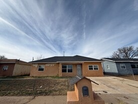 232 Lincoln Ave in Clovis, NM - Building Photo