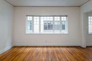 The Shannon in Portland, OR - Building Photo