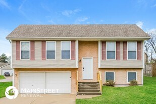 8112 NW 77th Ct, Unit B309 in Kansas City, MO - Building Photo