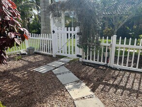 4898 SW Lake Grove Cir in Palm City, FL - Building Photo - Building Photo