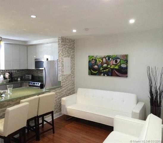 221 Meridian Ave-Unit -506 in Miami Beach, FL - Building Photo - Building Photo