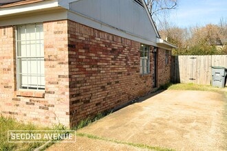 2516 Chattering Ln in Memphis, TN - Building Photo - Building Photo
