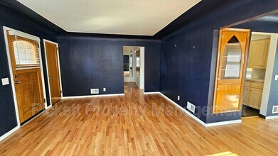 2109 E Highlands St in Bremerton, WA - Building Photo - Building Photo