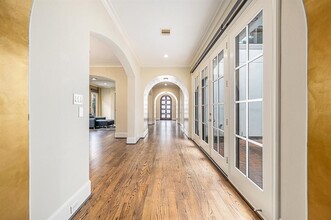 15335 Oyster Creek Ln in Sugar Land, TX - Building Photo - Building Photo