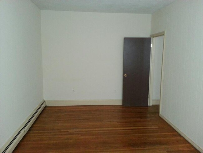 1464 Tremont St, Unit 1 in Boston, MA - Building Photo - Building Photo