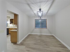 13537 Dellwood Ct in Rosemount, MN - Building Photo - Building Photo