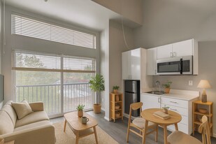 Novo Apartments in Seattle, WA - Building Photo