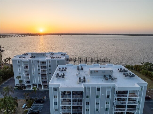 property at 2885 Palm Beach Blvd