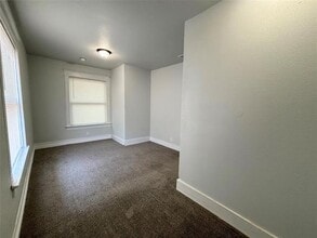 1627 Alston Ave in Fort Worth, TX - Building Photo - Building Photo