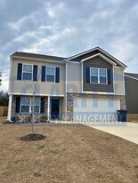 1450 Housley Dr in Athens, TN - Building Photo
