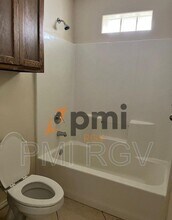 307 W Albatross Ave in Pharr, TX - Building Photo - Building Photo