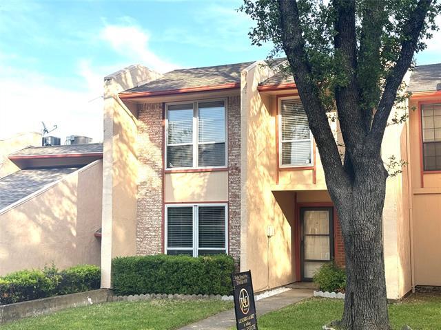 312 Valley Park Dr in Garland, TX - Foto de edificio - Building Photo