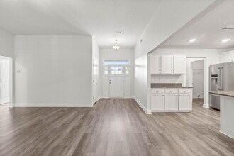 5747 Marigold Loop in Crestview, FL - Building Photo - Building Photo