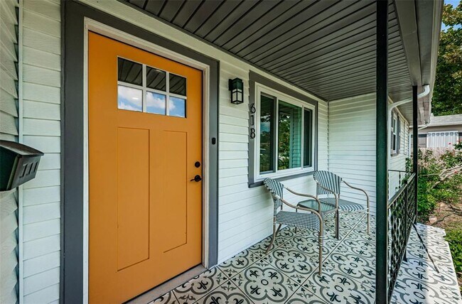 618 40th Ave N in St. Petersburg, FL - Building Photo - Building Photo