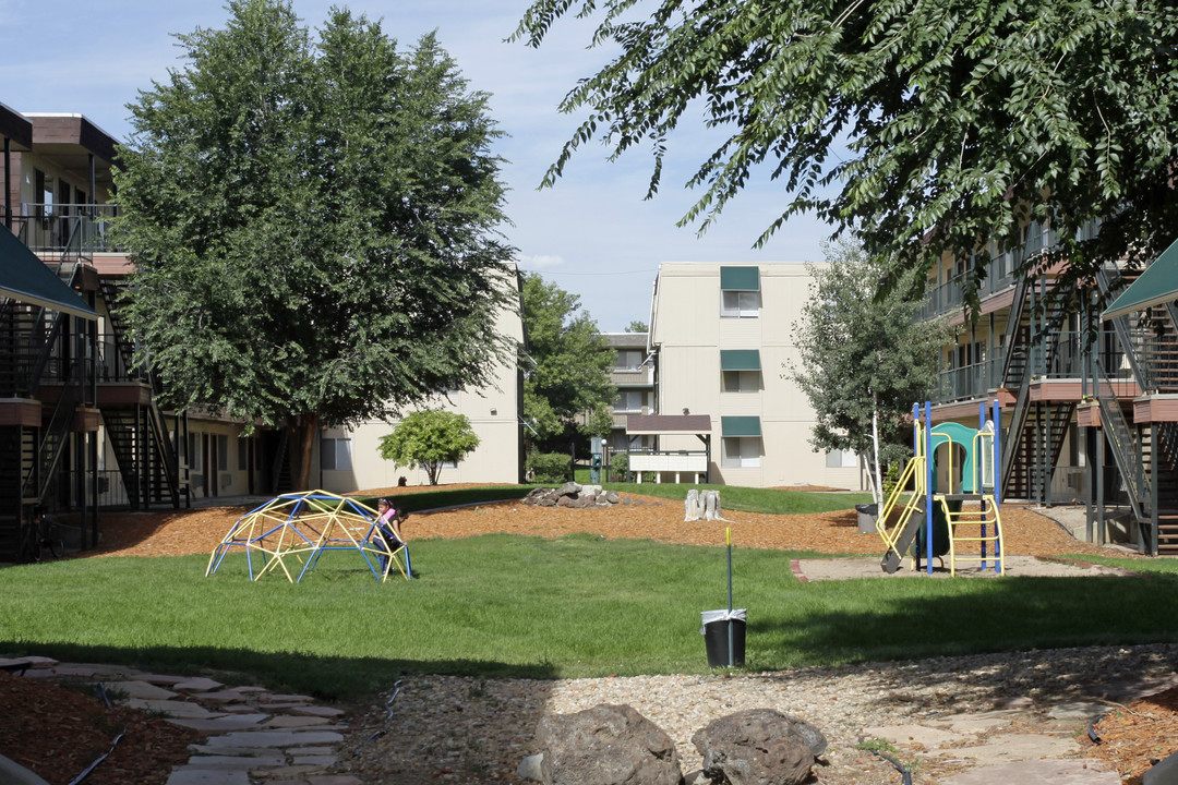 The Atrium in Westminster, CO - Building Photo