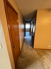 5010 Emerald Dr in Lincoln, NE - Building Photo - Building Photo