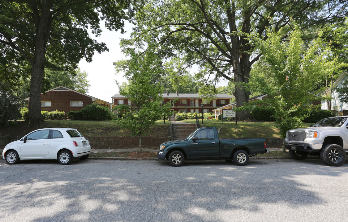 Elizabeth Apartments in Raleigh, NC - Building Photo