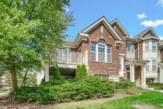 2528 Dunraven Ave in Naperville, IL - Building Photo - Building Photo