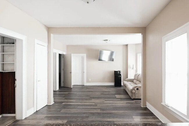 property at 72 Walnut St