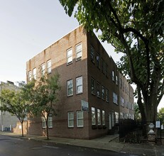 916-924 N American St in Philadelphia, PA - Foto de edificio - Building Photo