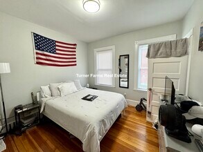 159 Boston St, Unit 1 in Boston, MA - Building Photo - Building Photo