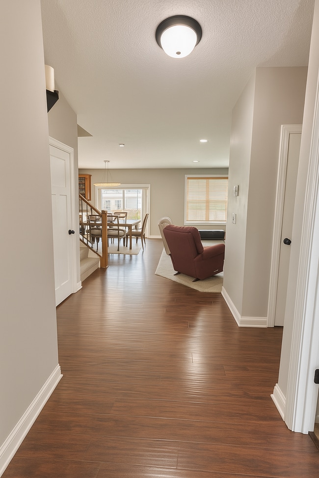 1505 Mills Dr in Chanhassen, MN - Building Photo - Building Photo