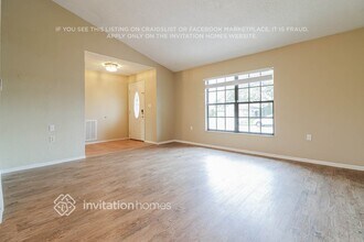 7328 Bent Oak Dr in Port Richey, FL - Building Photo - Building Photo