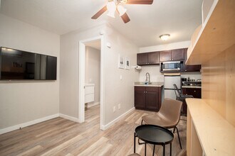 1333 E Thomas Rd in Phoenix, AZ - Building Photo - Building Photo