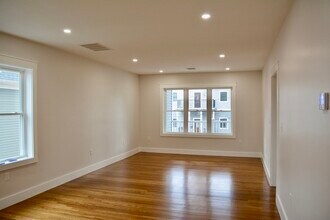 12 Whitford St in Boston, MA - Building Photo - Building Photo